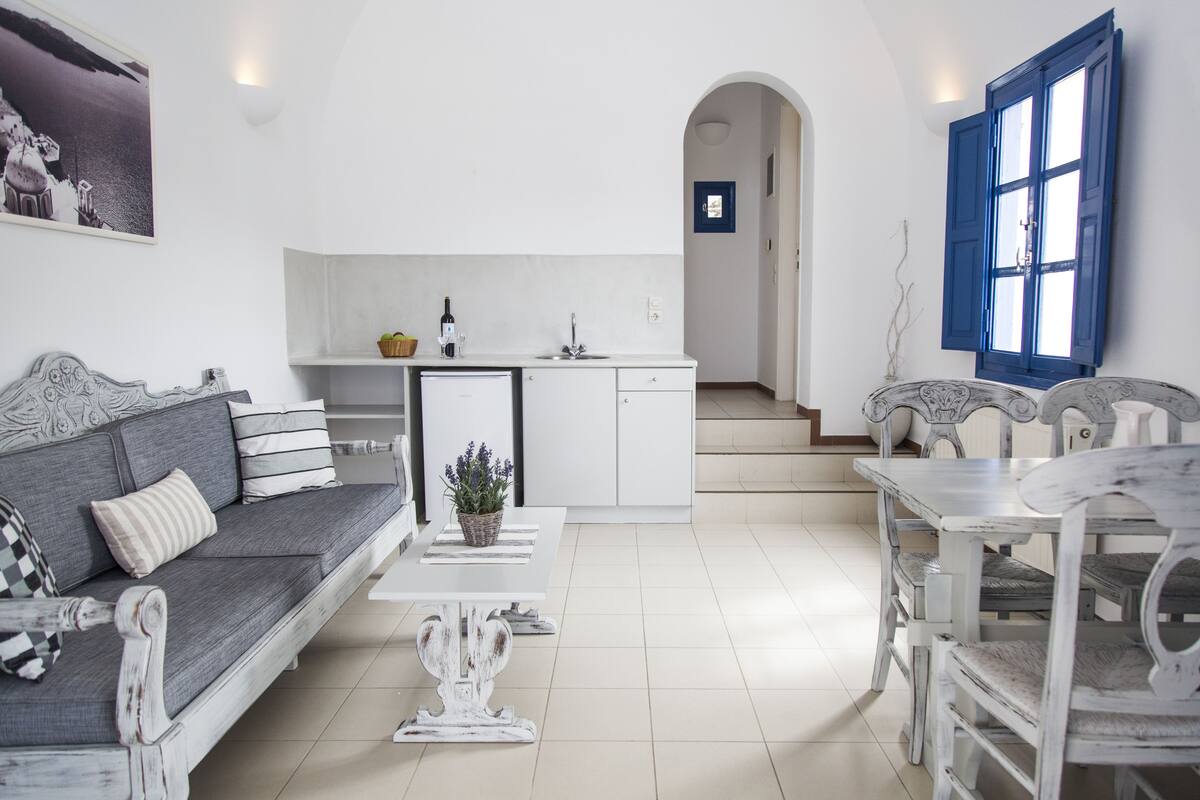 apartment, 1 bedroom, sea view | living area | flat-screen tv