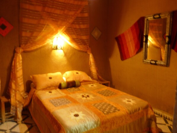 1 bedroom, individually decorated, individually furnished, free WiFi