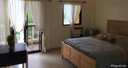 Gemini Hotel & Restaurant