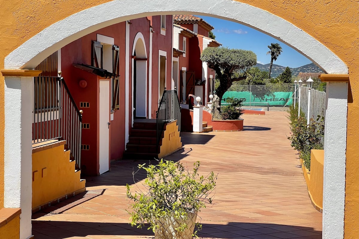 Villa, 2 Bedrooms | In-room safe, desk, iron/ironing board, free WiFi
