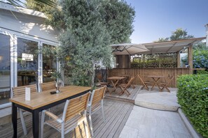Bar (on property) - Costa Sariyaz Hotel (Bodrum)