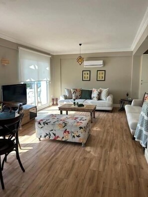 Apartment | Living area