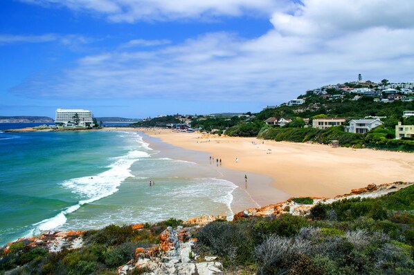 View from property - Bayview Hotel (Plettenberg Bay)
