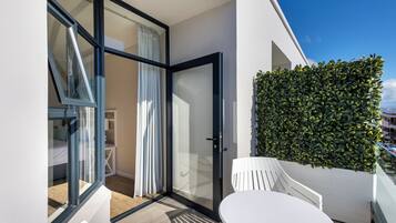 Classic Room, Balcony