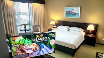 Minibar, in-room safe, desk, laptop workspace