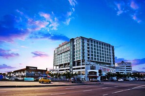 Exterior - Pan Borneo Hotel Kota Kinabalu (Kota Kinabalu)