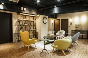 Zona de estar del vestíbulo