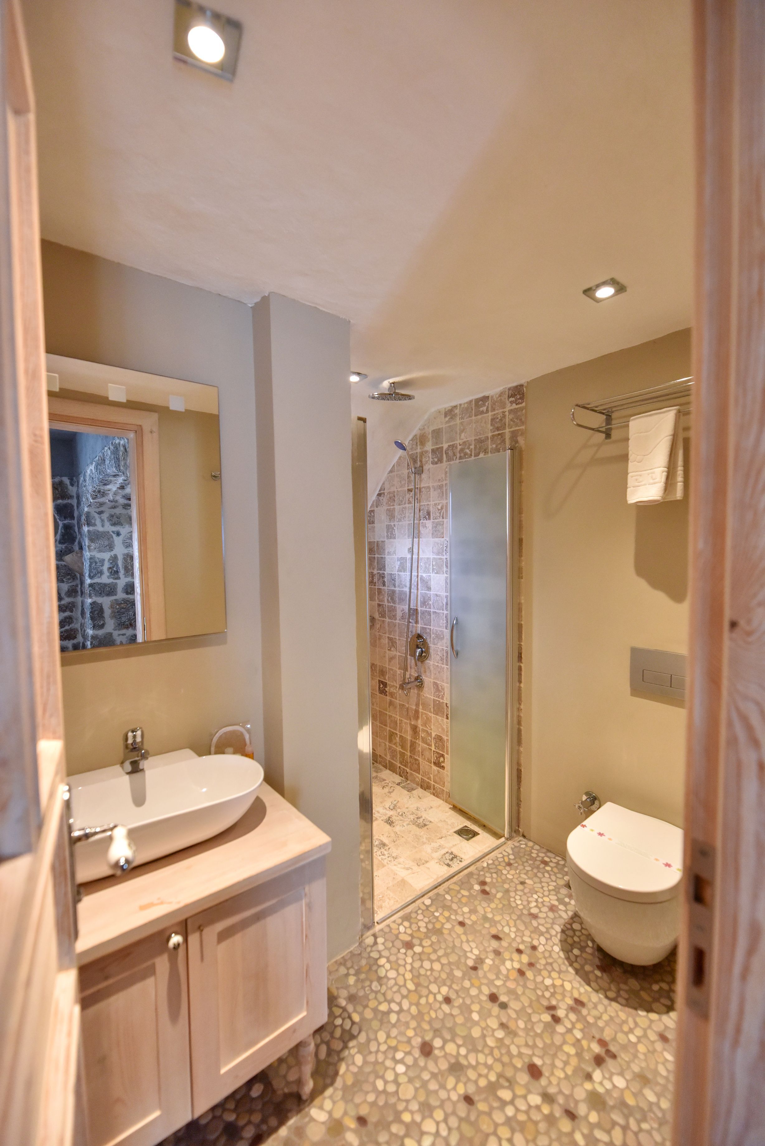 superior room | bathroom | shower, free toiletries, hair dryer, slippers
