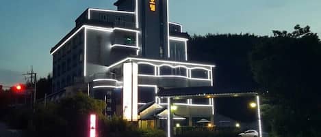 Front of property – evening/night