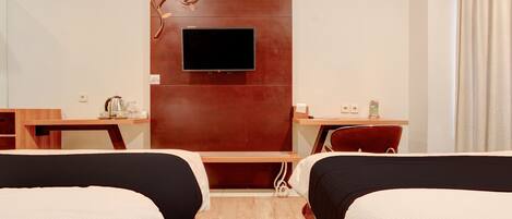 Deluxe Twin Room | Hypo-allergenic bedding, free WiFi, bed sheets