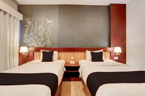 Habitación Deluxe con 2 camas individuales | Ropa de cama hipoalergénica, wifi gratis y ropa de cama 