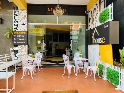 New iHouse Hotel - Hostel