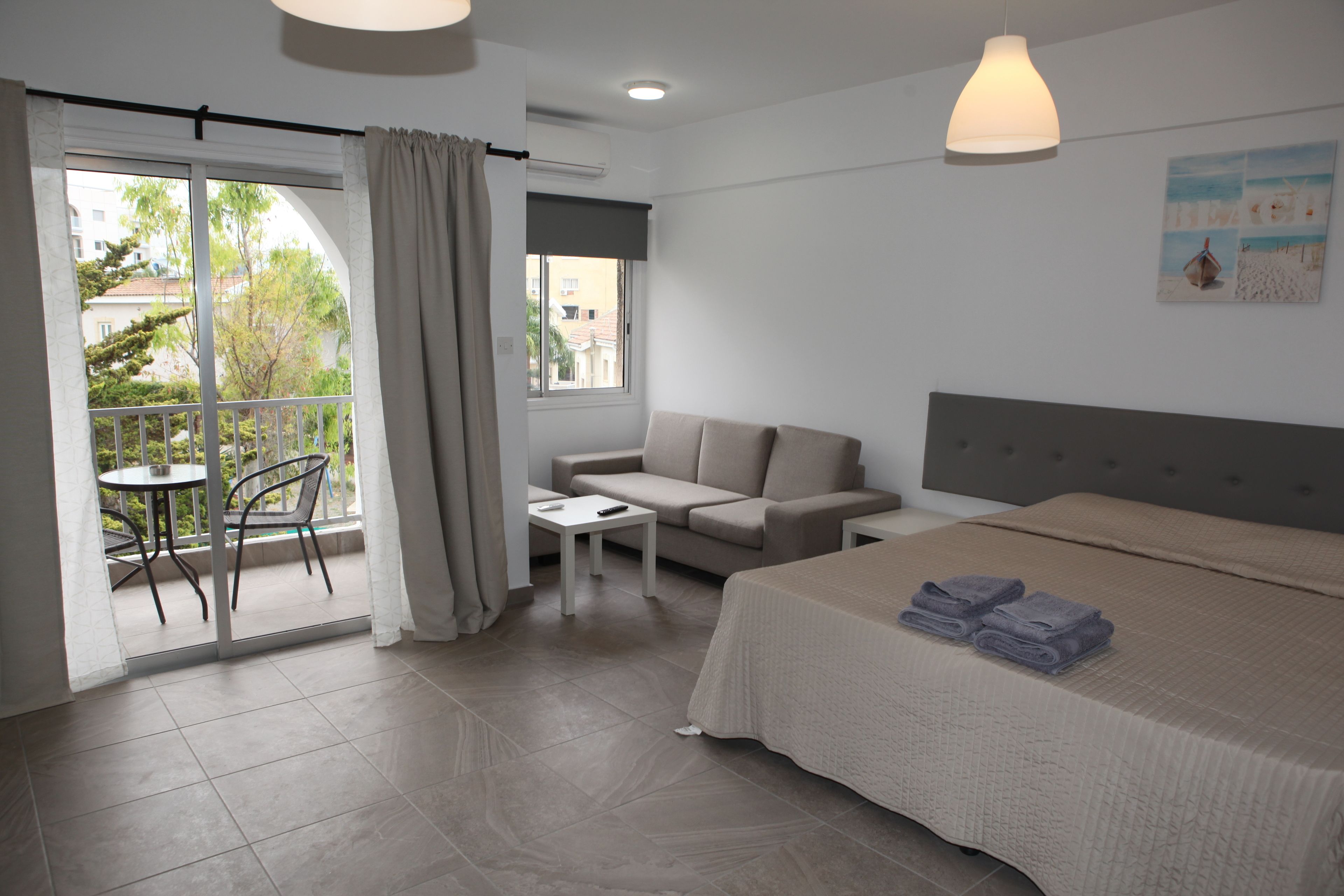 Superior Studio | In-room safe, free cots/infant beds, free WiFi, wheelchair access