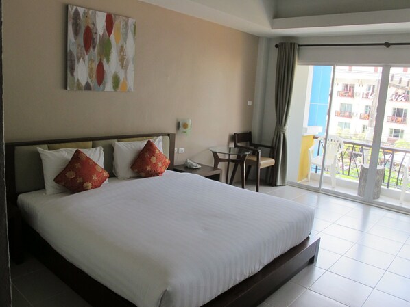 خزنة داخل الغرفة ومكتب وواي فاي مجانًا وملاءات أسرّة