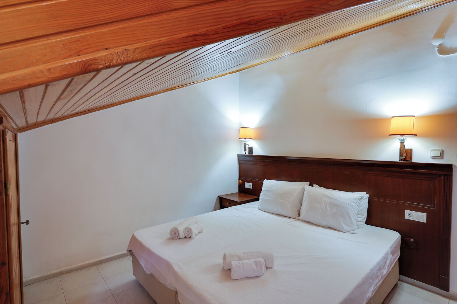 Apartamento | Caja fuerte, wifi, ropa de cama