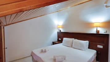 Apartment | In-room safe, WiFi, bed sheets