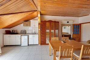 Apartment | Private kitchen | Cookware/dishes/utensils - Naturella Apart Hotel (Kemer)