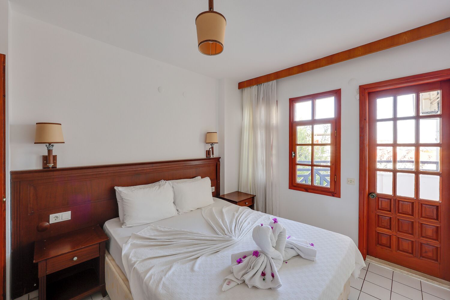 Minibar, wifi y ropa de cama 