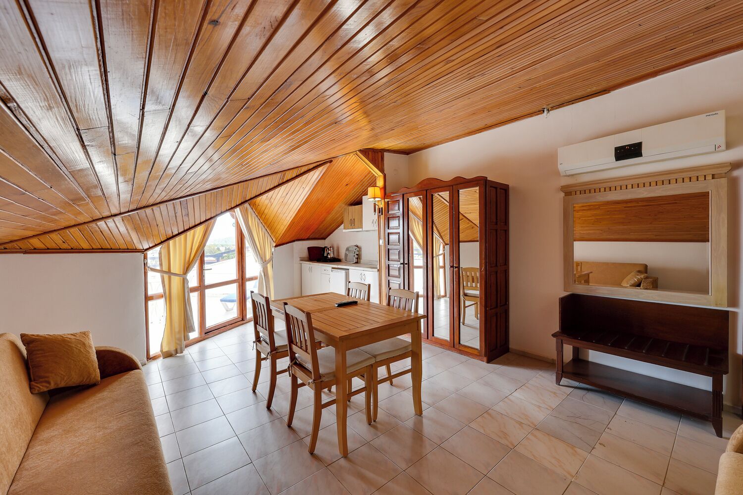 Apartment | Living area