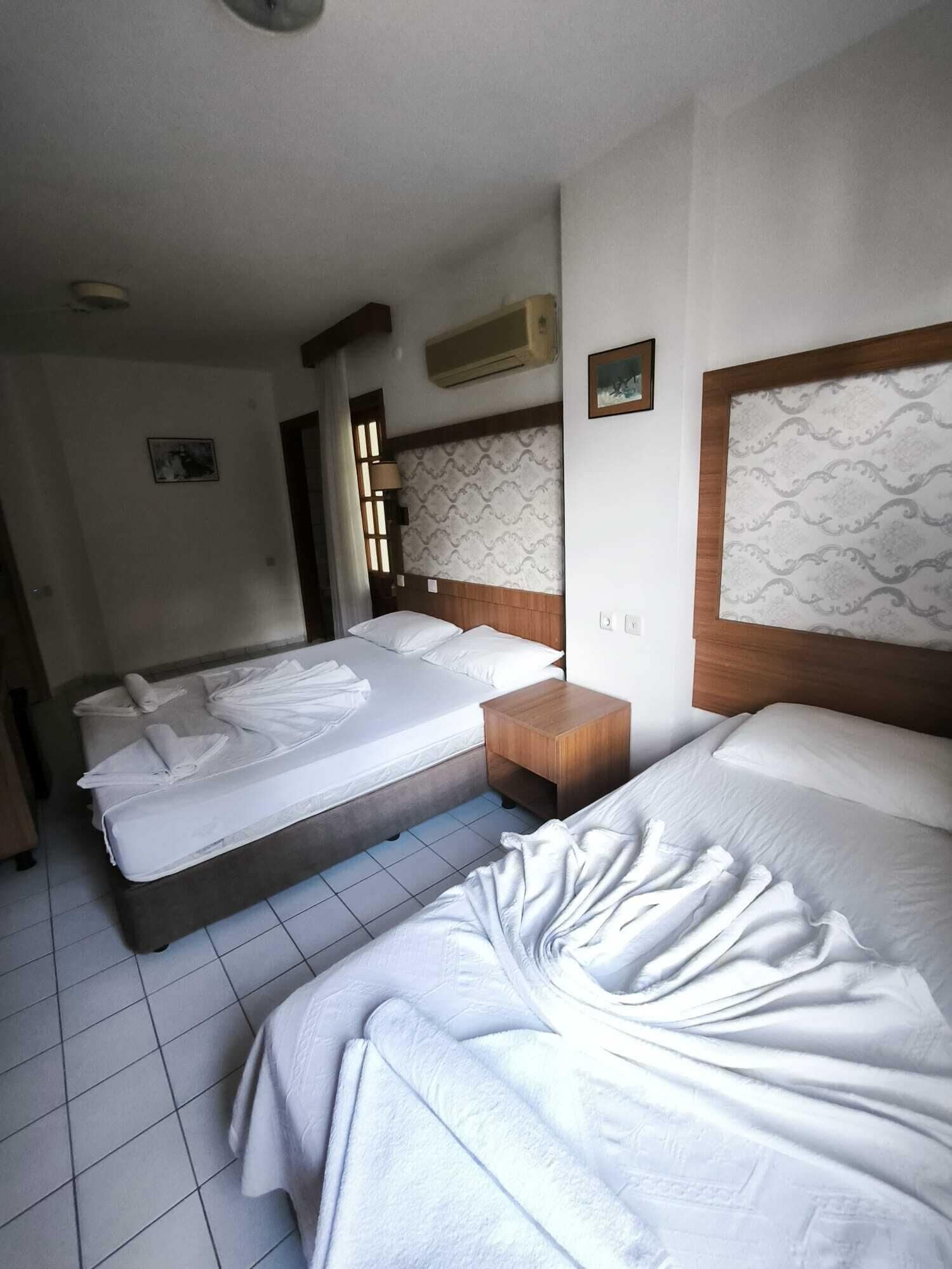 Standard Room | Minibar, WiFi, bed sheets