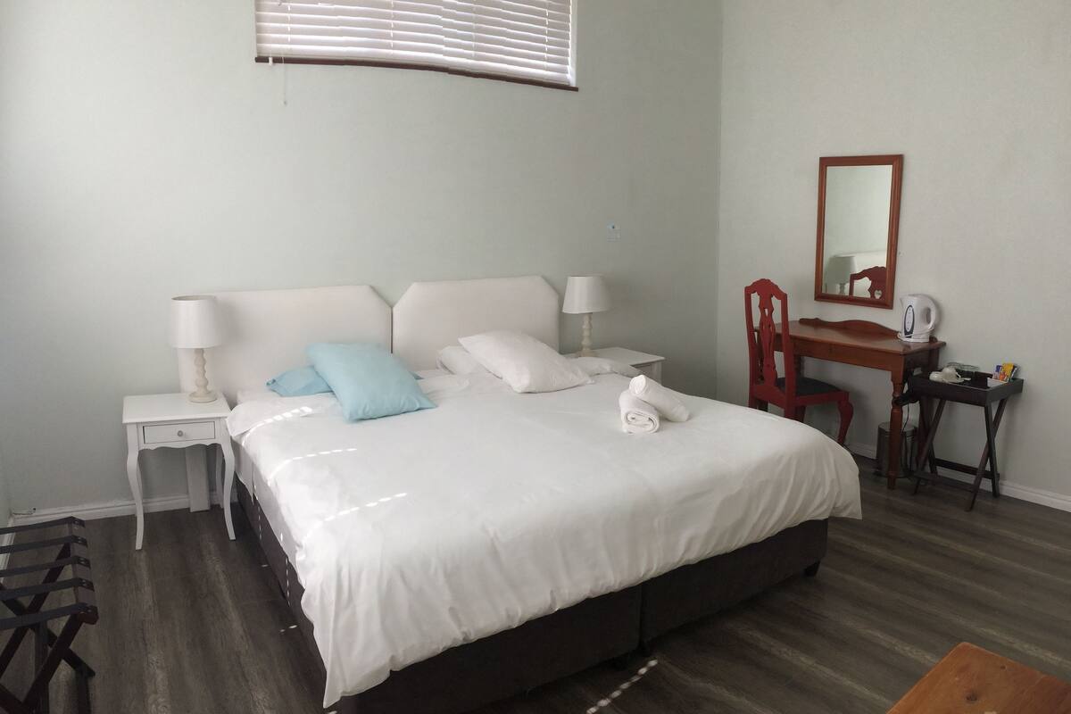 Superior Double Room, 1 Double Bed | In-room safe, desk, free WiFi
