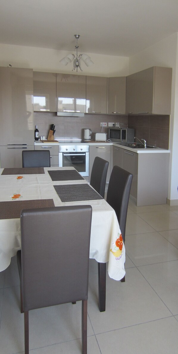 Apartment, 1 Bedroom (Triq D'Argens, Gzira) | In-room dining - Malta Holiday Lets Sliema (Sliema)