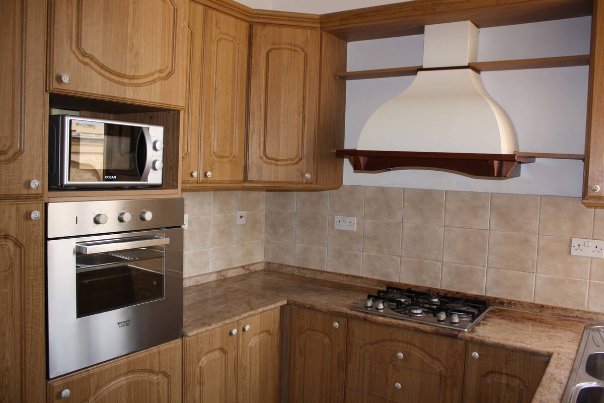 Apartment, 3 Bedrooms (Triq il Punent, Valletta) | Private kitchen