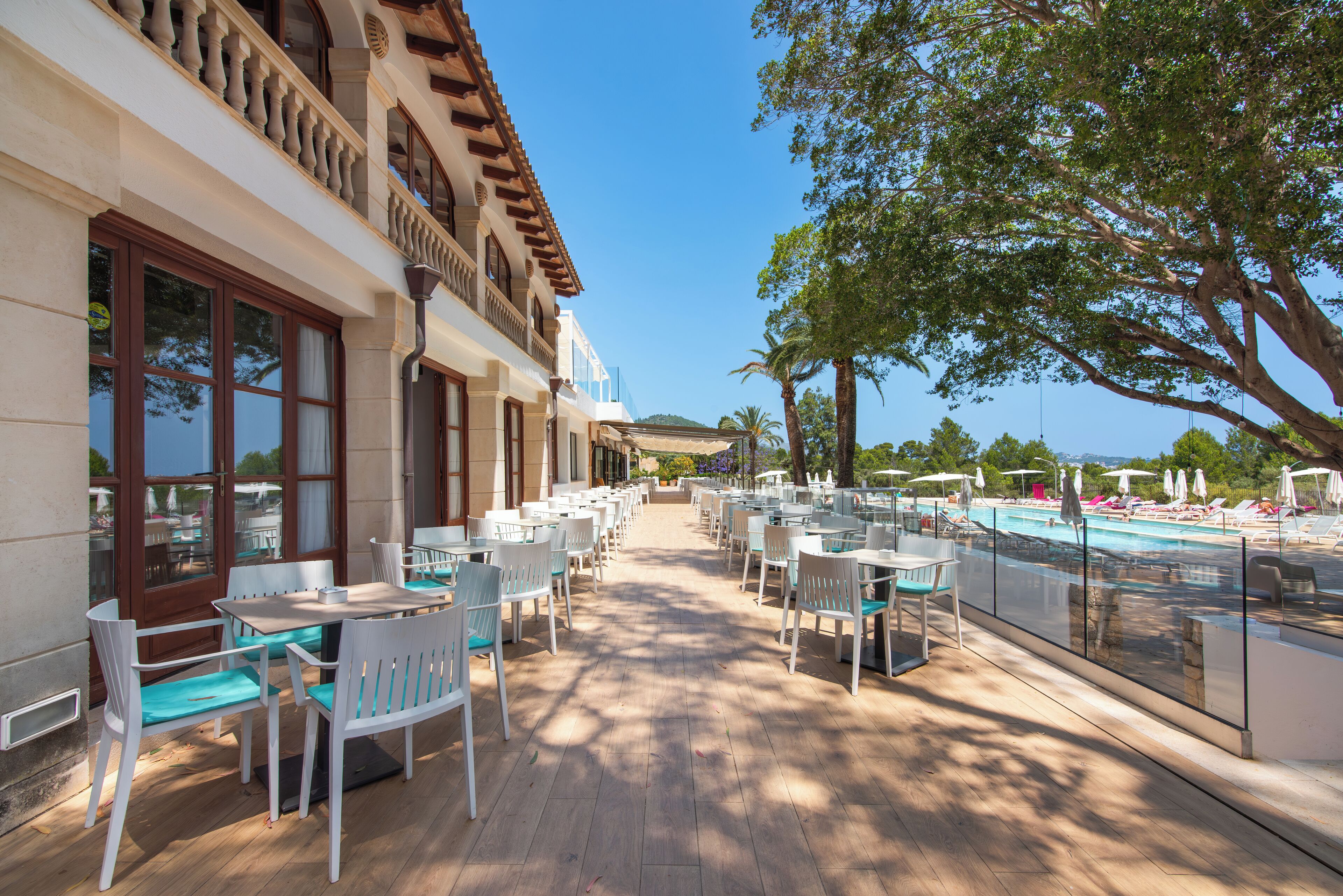 Bar im Pool