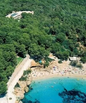 Beach nearby, beach towels - Cala Gat (Capdepera)