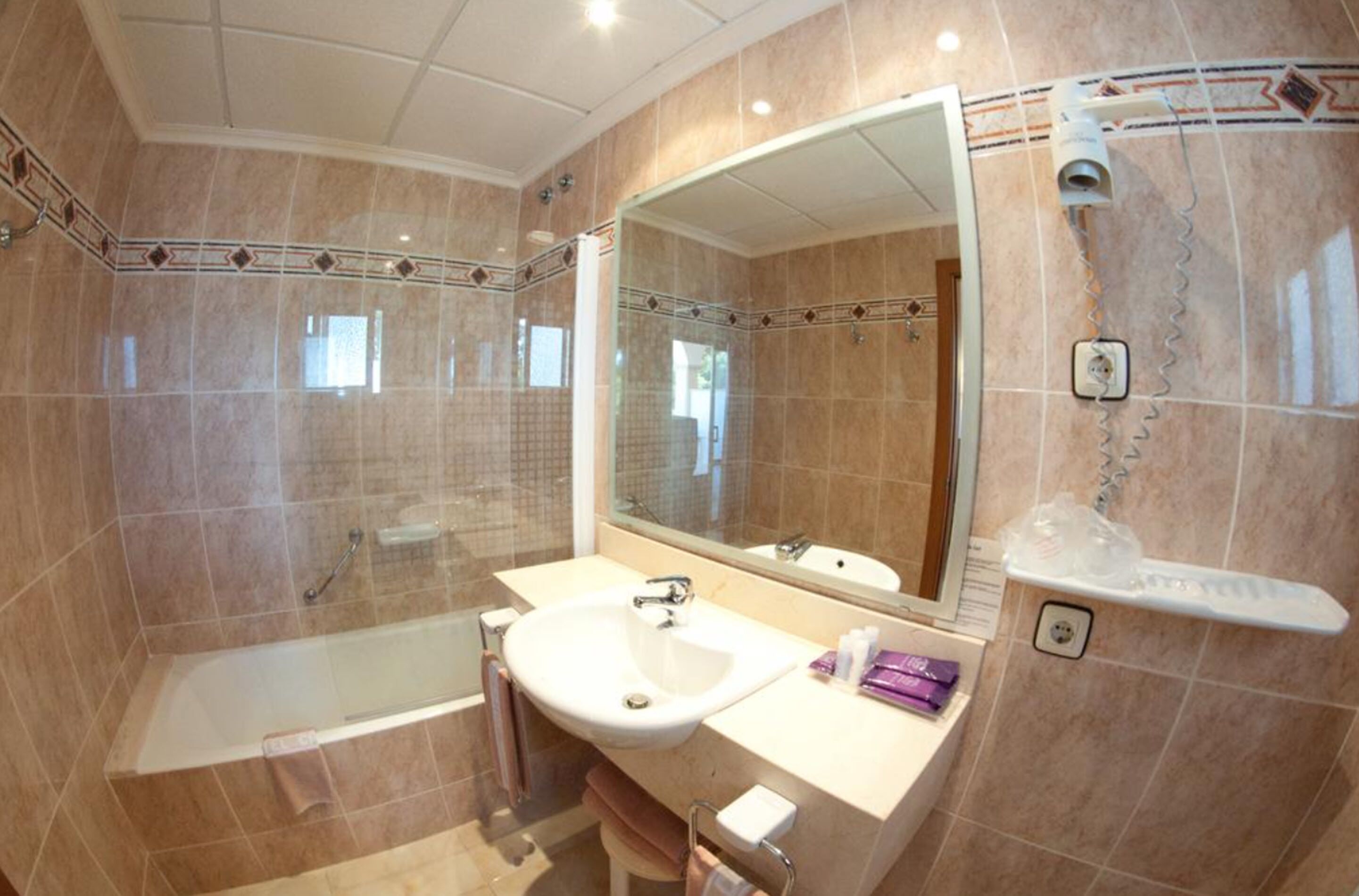 Photo - Hotel Cala Gat