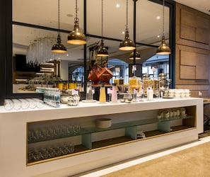 Daily buffet breakfast for a fee - Crowne Plaza Borjomi by IHG (Borjomi)