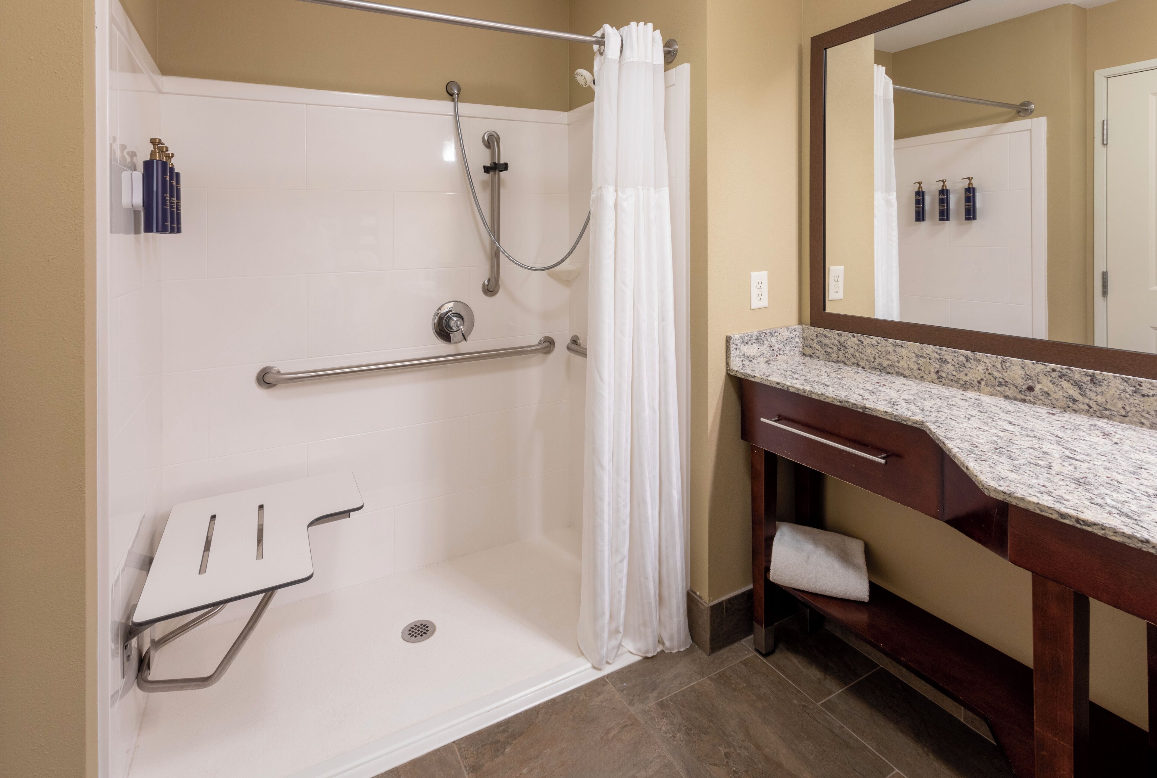 studio suite, 1 king bed, accessible | desk, iron/ironing board, free cots/infant beds, free rollaway beds