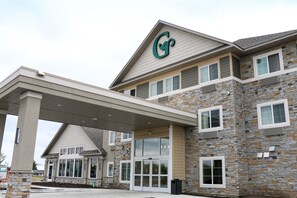 Front of property - Grandstay Hotel And Suites Morris (Morris)