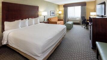 Executive-Zimmer, 1 King-Bett | Schreibtisch, Bügeleisen/Bügelbrett, kostenlose Babybetten