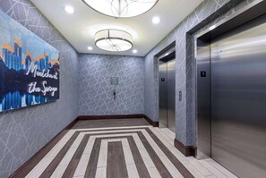 Lobby - Homewood Suites by Hilton Atlanta / Perimeter Center (Atlanta)