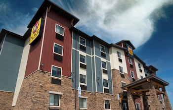 My Place Hotel - Brookings, SD