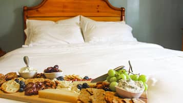 Soundproofing, iron/ironing board, free WiFi, bed sheets