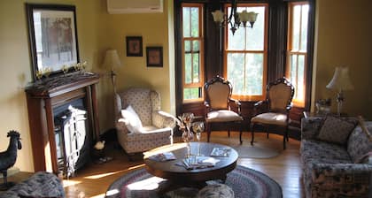 Magnetic Hill Winery