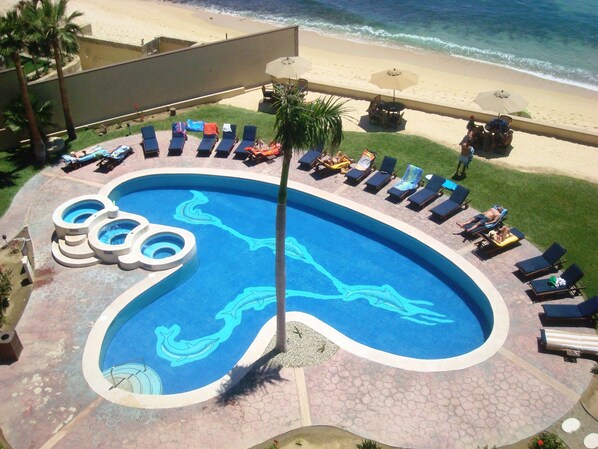 Traditional Apartment, 2 Bedrooms, Concierge Service, Beachfront | Pool | Outdoor pool - Beachfront Las Olas 2bdr Condo (San José del Cabo)