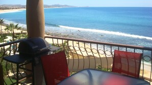 View from property - Beachfront Las Olas 2bdr Condo (San José del Cabo)