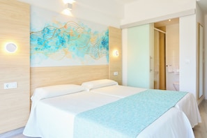 Triple Room (2 Adults + 1 Child) | Bed sheets - Hotel Gami Adults Only (Capdepera)