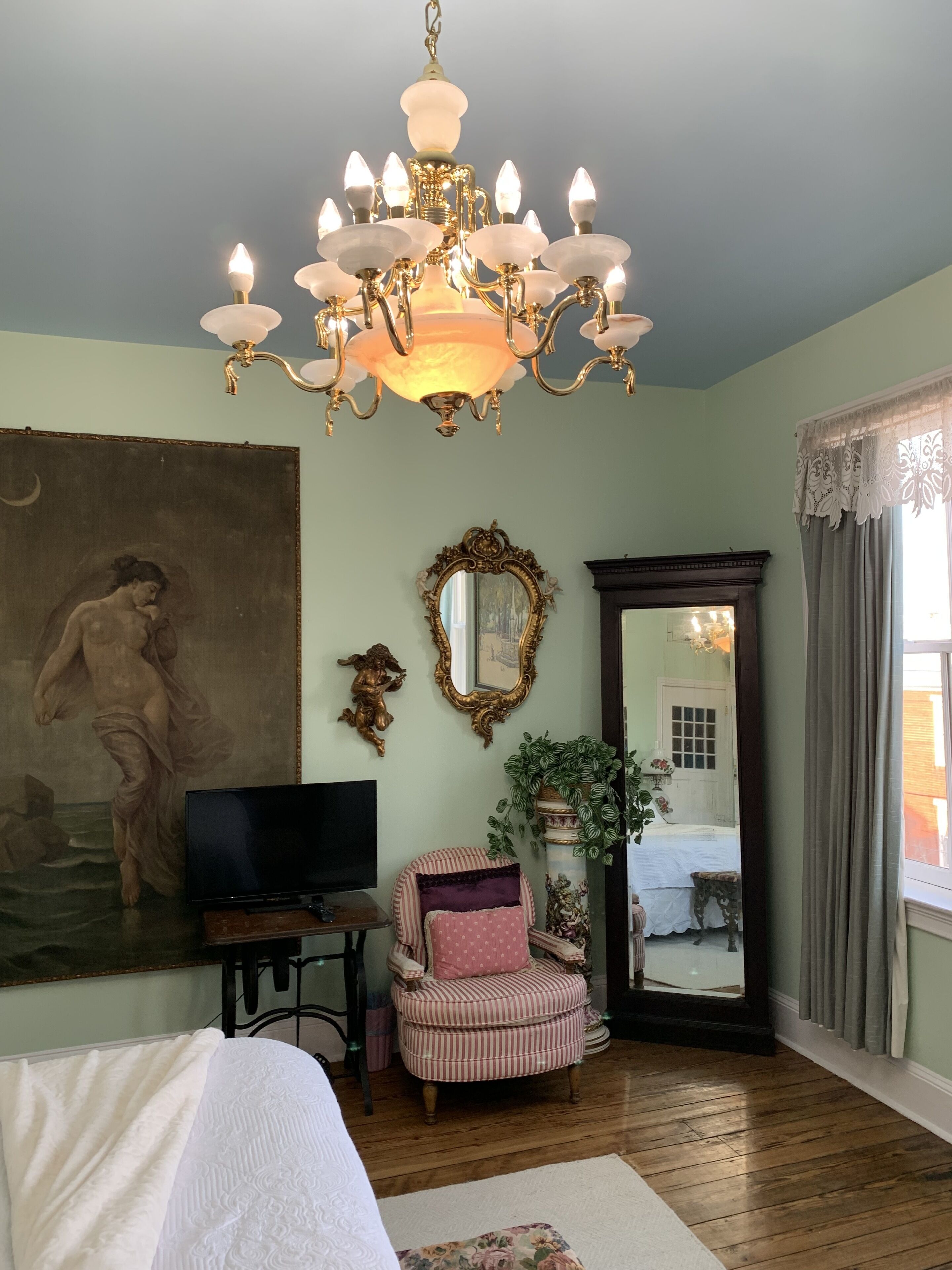 signature suite, 1 king bed | egyptian cotton sheets, premium bedding, individually decorated