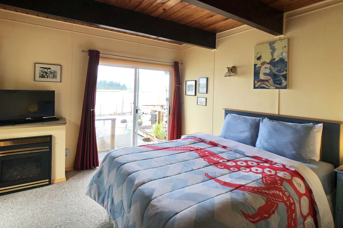 Habitación, vistas a la bahía | Ropa de cama de alta calidad y decoración individual