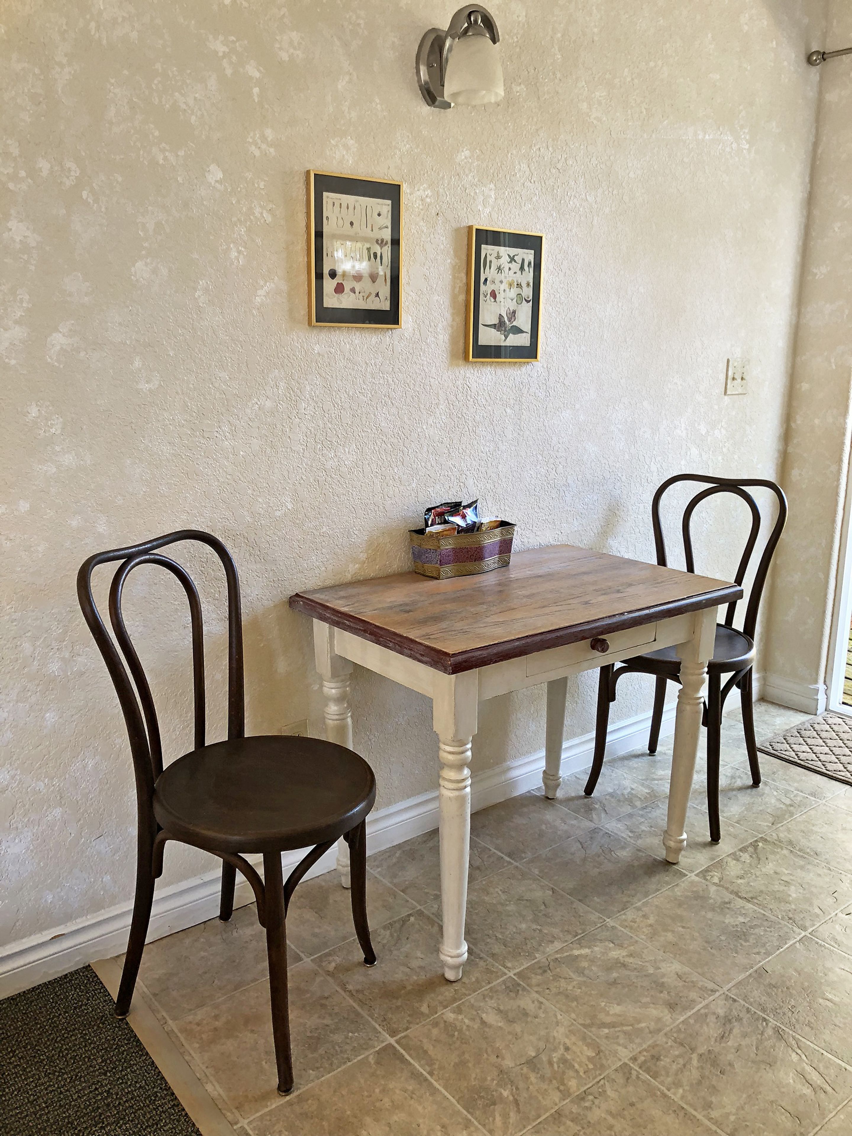 2. garden room (no pets) | private kitchenette | fridge, microwave, coffee/tea maker, paper towels