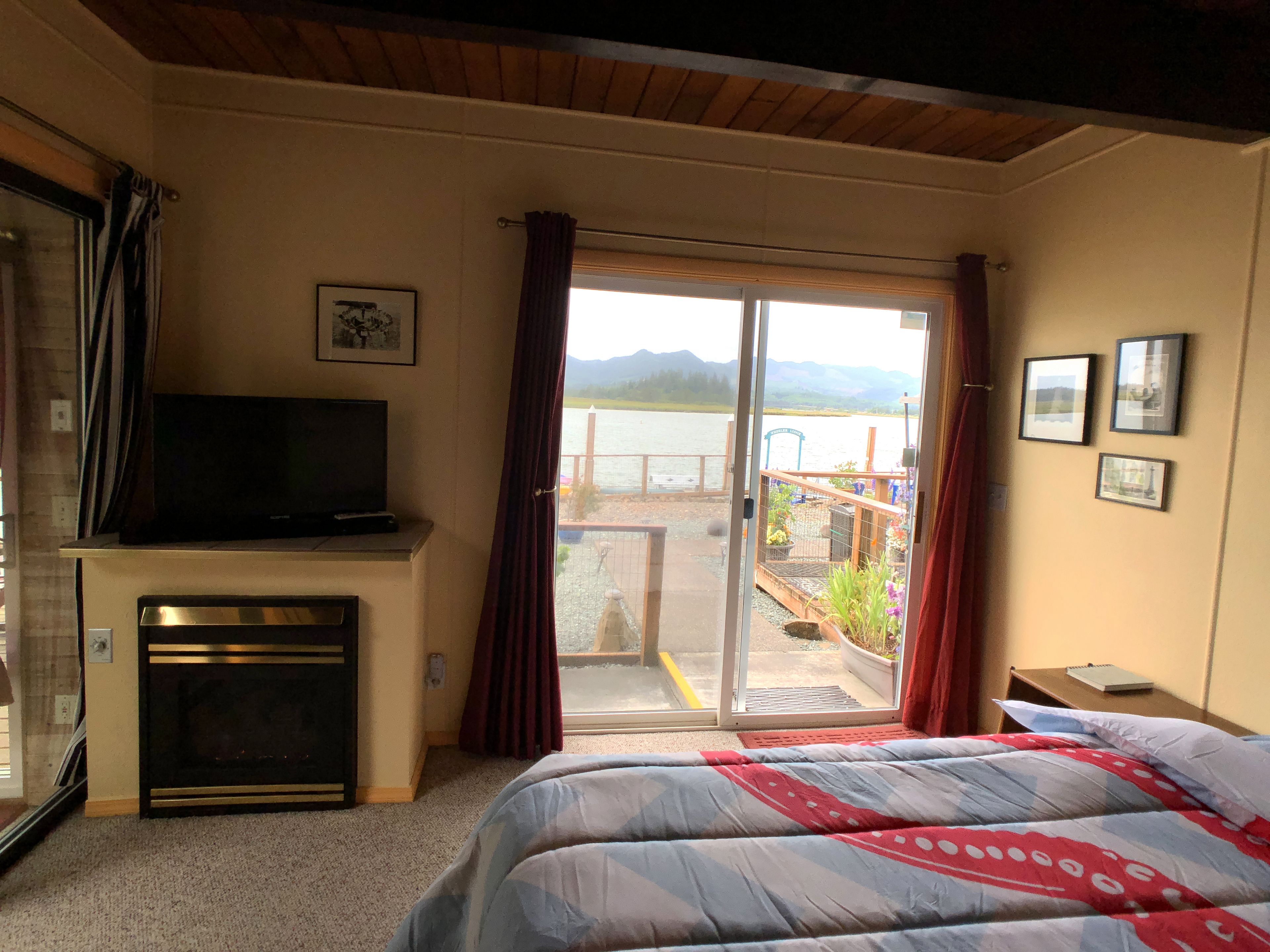 Room, Bay View | Premium bedding, individually decorated, individually furnished