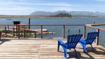 7. Honeymoon Suite (No Pets) Jetted Tub | Terrace/patio