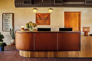 Lobby - Red Roof Inn PLUS+ Williams - Grand Canyon (Williams)