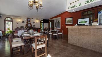 Breakfast, lunch, dinner served; Mexican cuisine