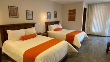 Standard Two Beds | 1 habitación, escritorio y insonorización
