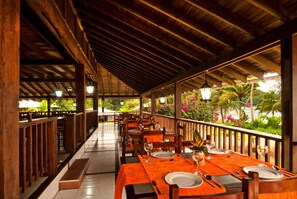 Breakfast, lunch and dinner served - Playa de Oro Lodge (Bahia Solano)